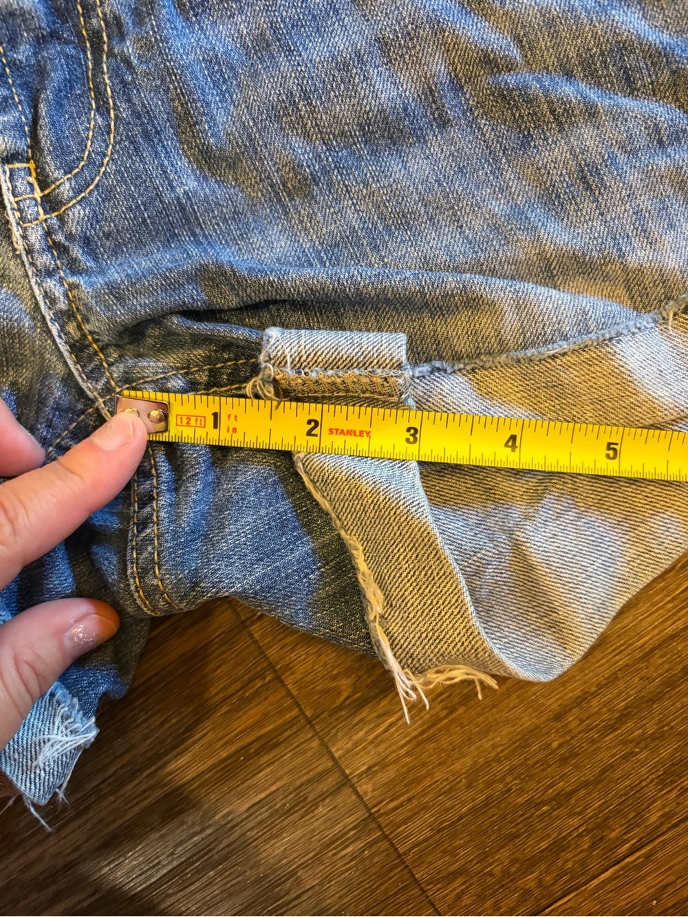 Y2k American Eagle Jean Women’s Shorts Sizez 4/4 Low Rise Blue Denim Cutoffs - Picture 4 of 5